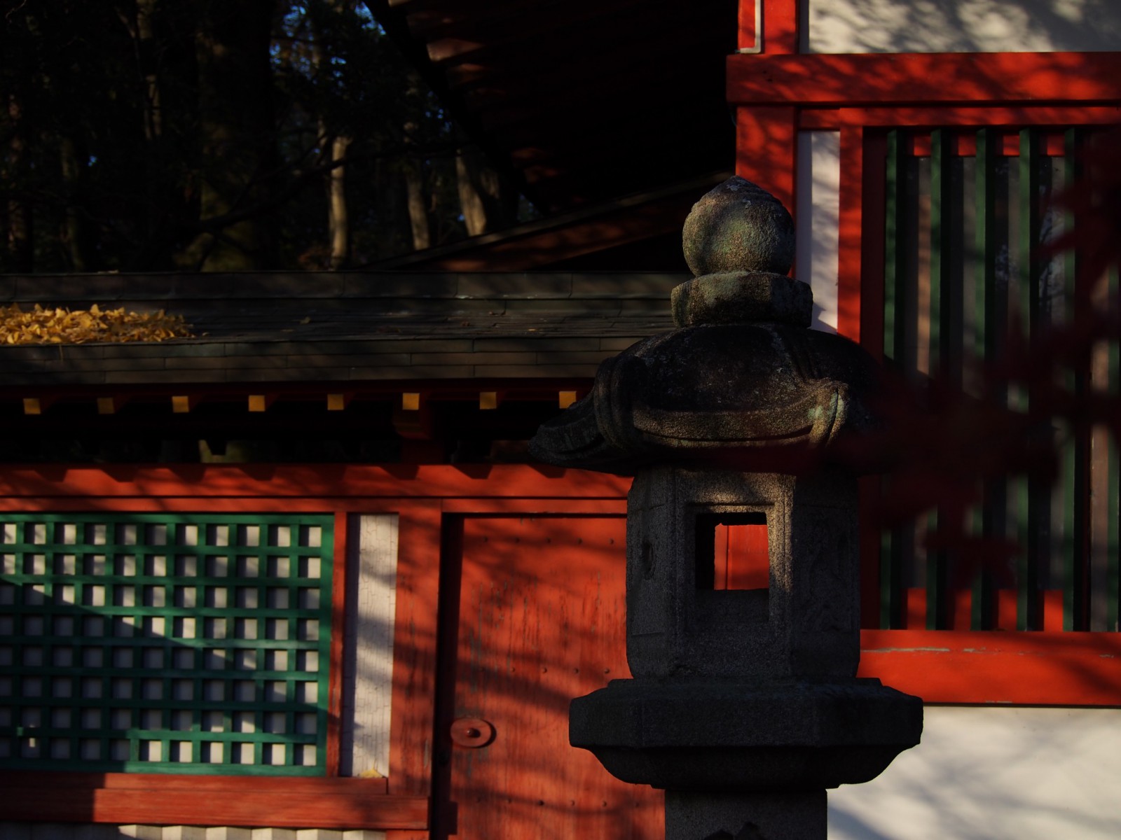 瑜伽神社の燈籠