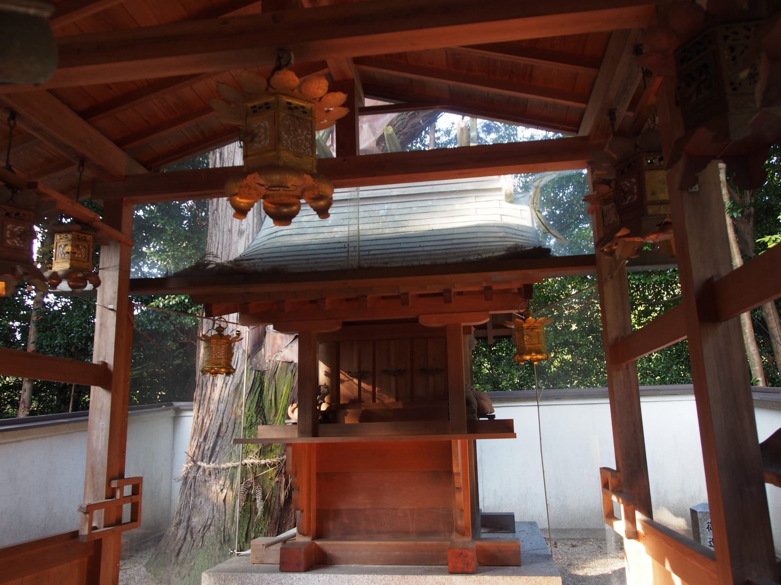 山上八幡神社の本殿