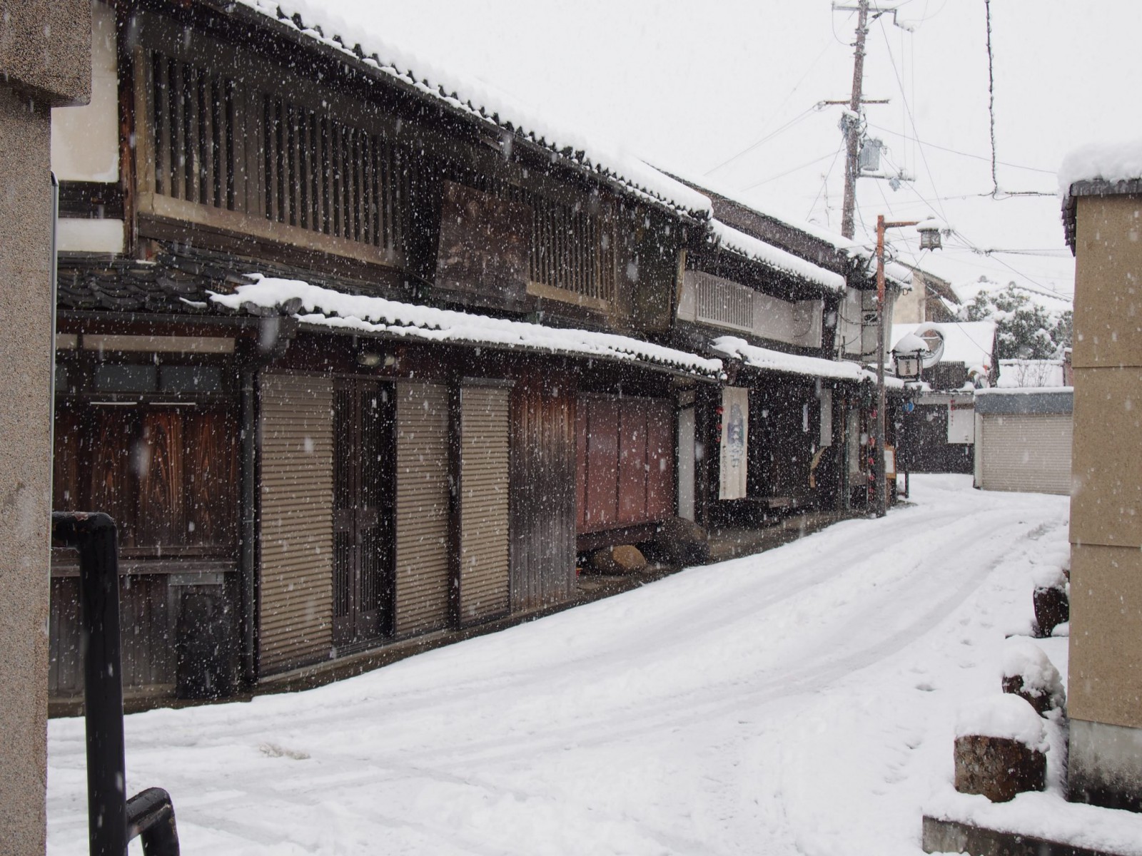 奈良町物語館付近の雪景色