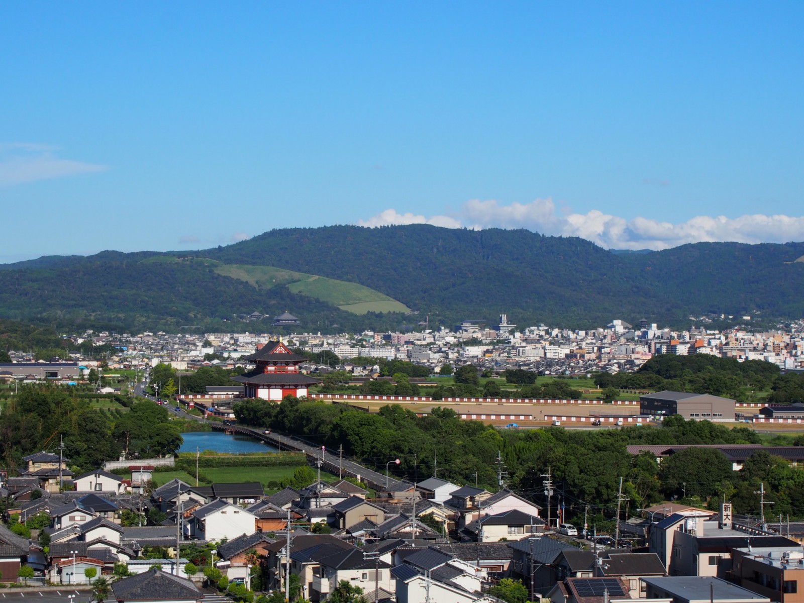 奈良ファミリー屋上から奈良市街地への眺望