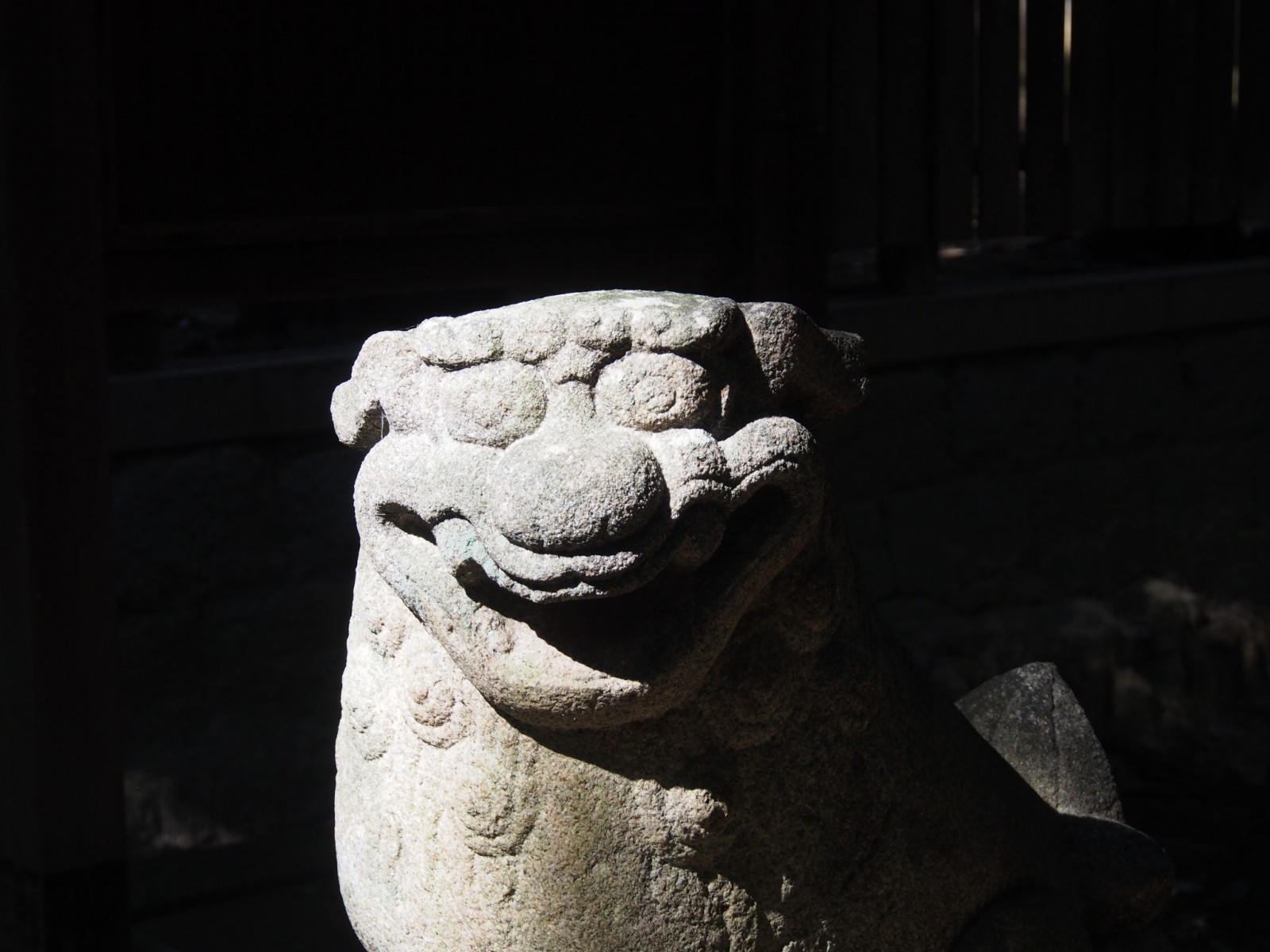 蓬莱神社の狛犬