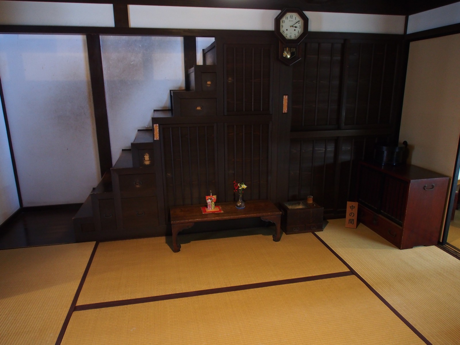 奈良町格子の家「中の間」